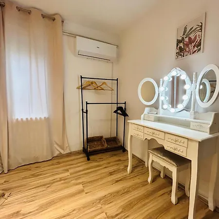 Black&ginger Apartment