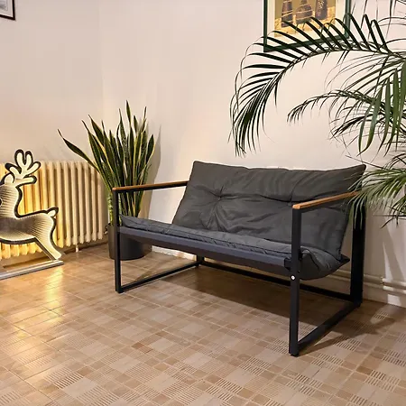 Black And Ginger Lägenhet *